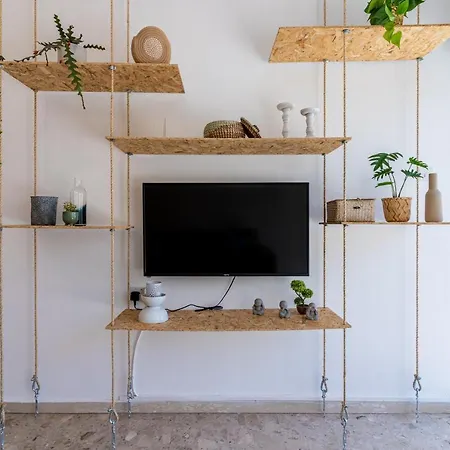 Keylana's 2-br Apt In *